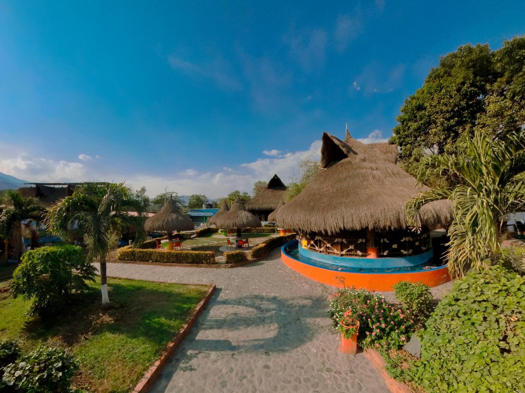 Hotel Acuarela Del Rio Santa Fe de Antioquia Eksteriør bilde